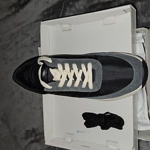 Calvin Klein Inez Sneakers.BRAND NEW IN ORIGINAL BOX.NEVER WORN!!